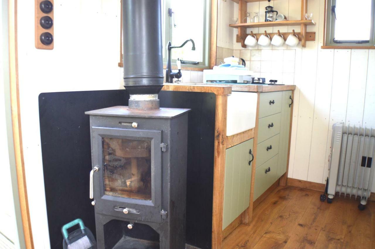 Rose Shepherds Hut Badlesmere Bagian luar foto